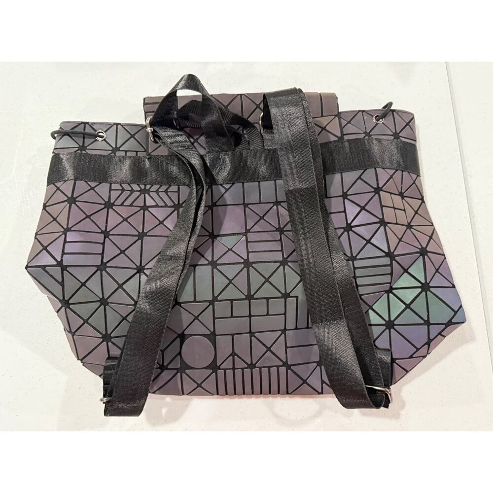 Geometric Pattern Iridescent Backpack With Adjust… - image 2